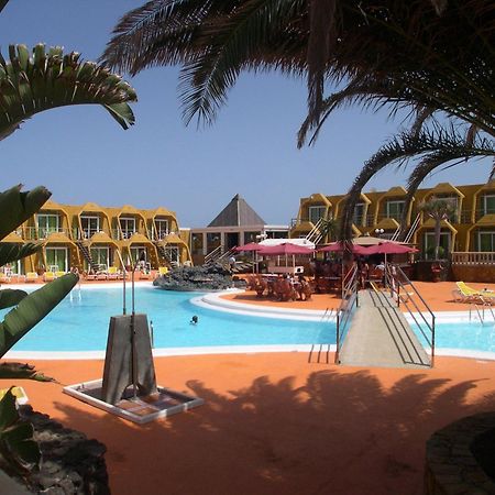 Aparthotel La Piramide Costa De Antigua Extérieur photo