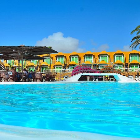 Aparthotel La Piramide Costa De Antigua Extérieur photo