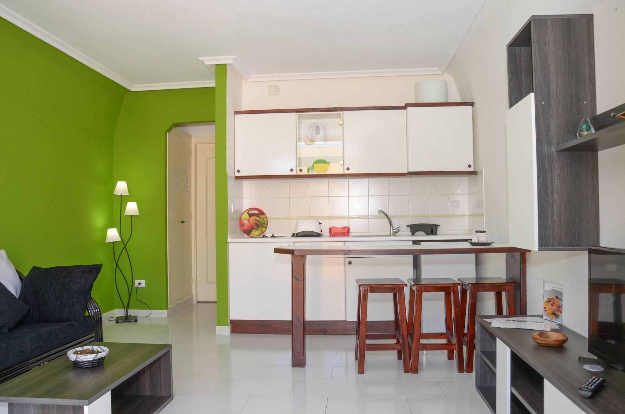 Aparthotel La Piramide Costa De Antigua Extérieur photo