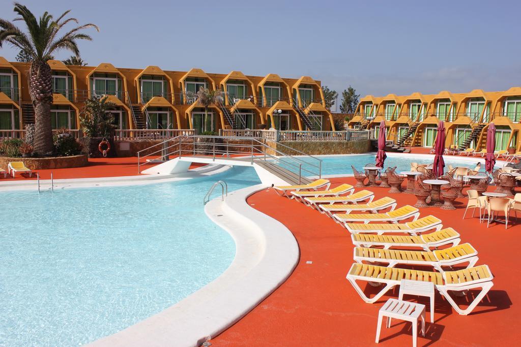 Aparthotel La Piramide Costa De Antigua Extérieur photo