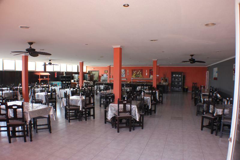 Aparthotel La Piramide Costa De Antigua Extérieur photo